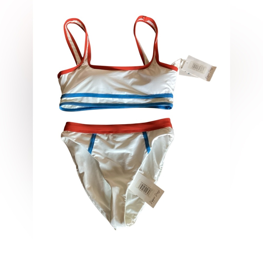 NWT Olympia Dippin' Daisies Bikini Set w/ (2) tops Size Small Color White Combo